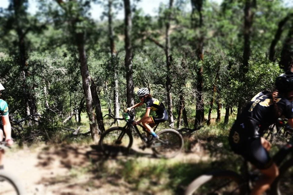 students mountain bike racing