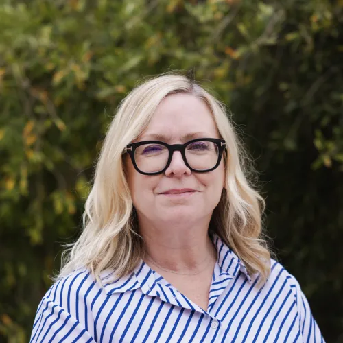 Dana  Larson